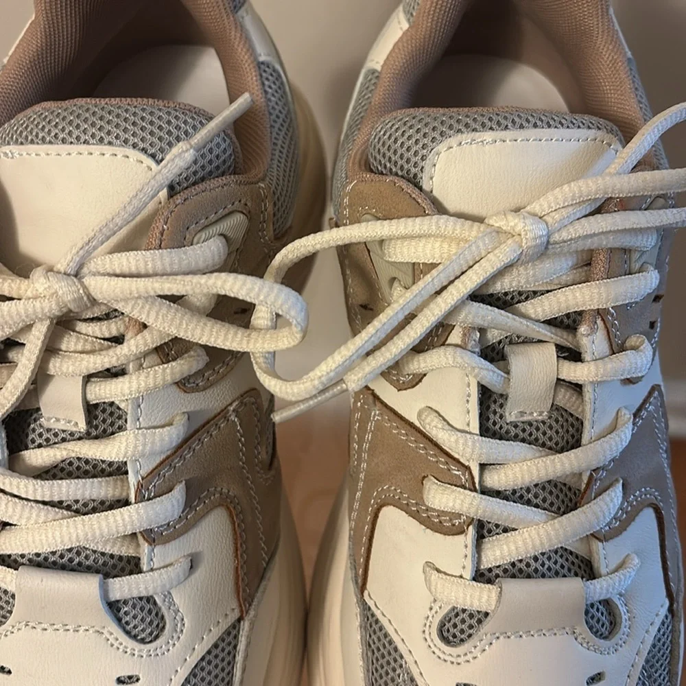 Cushionaire Strike Chunky Cream and Tan Sneakers